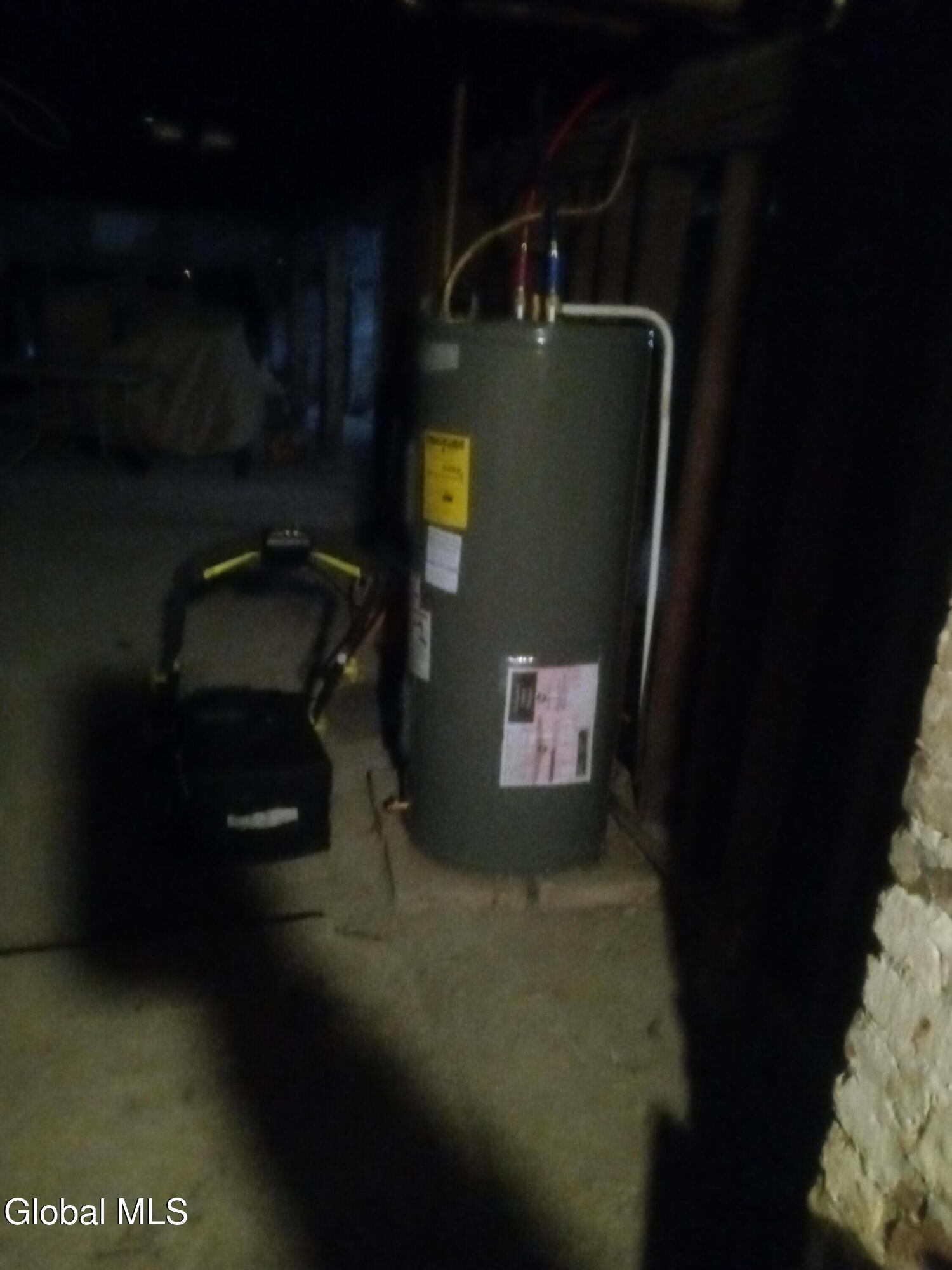 345 3rd Street Albany, NY 12206 - Photo 14 of 17 20251009_104143