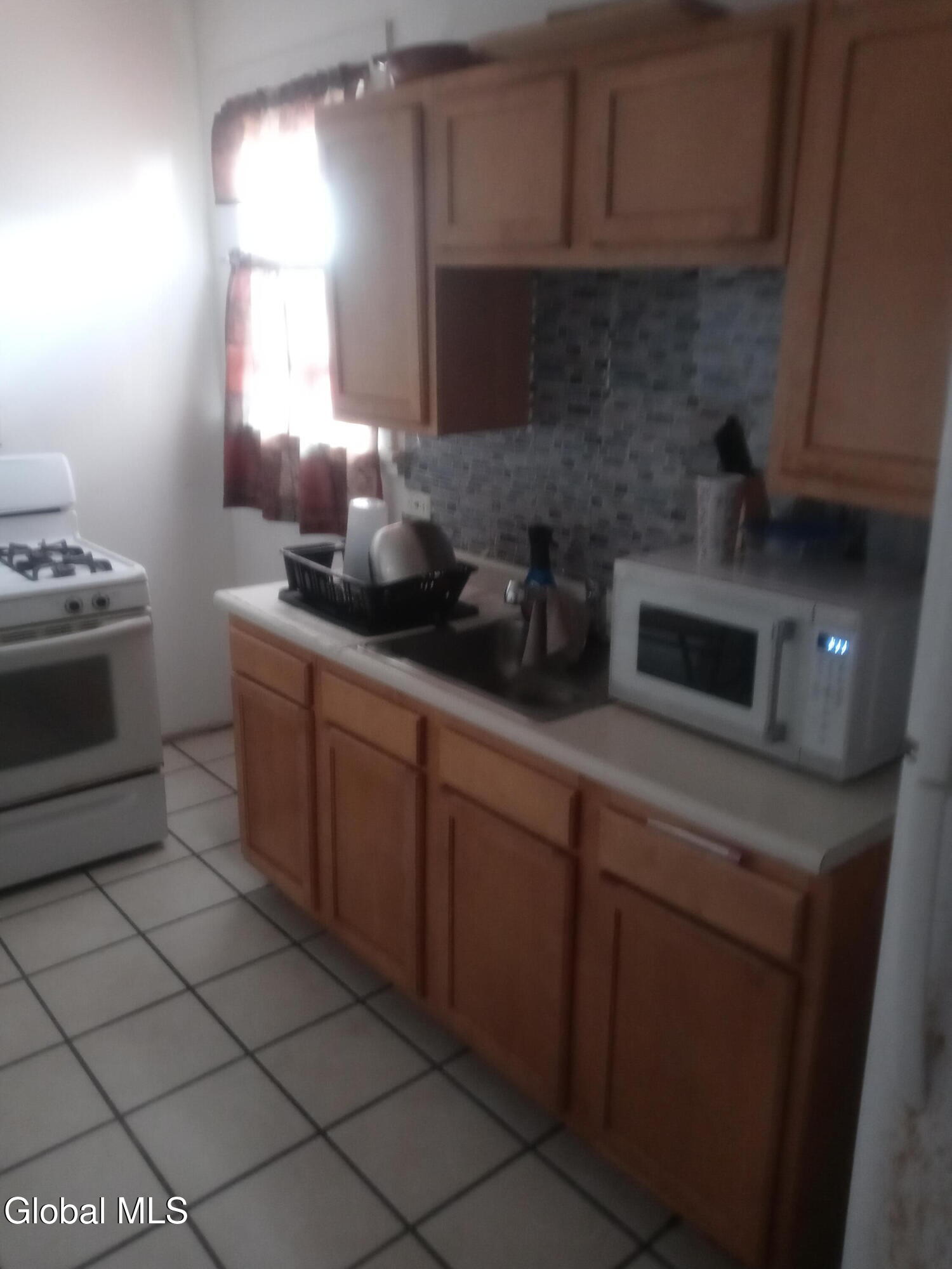 345 3rd Street Albany, NY 12206 - Photo 9 of 17 20251009_104445