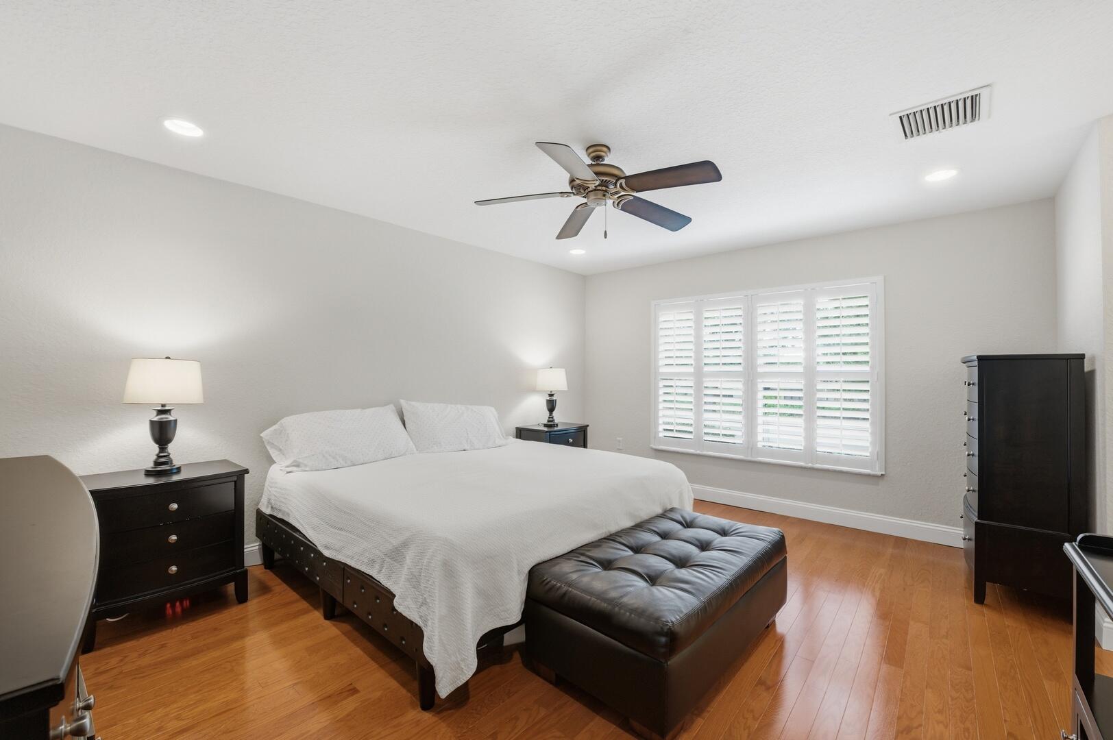 7850 Red Mahogany Road Boynton Beach, FL 33437 - Photo 11 of 63 Primary Suite