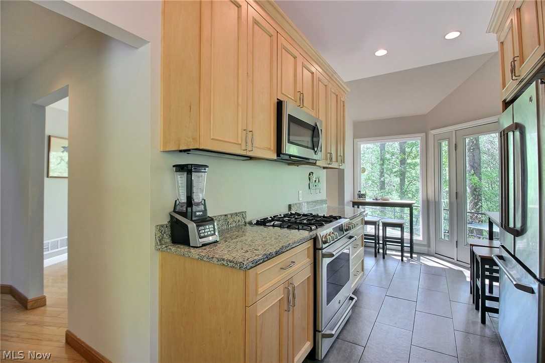 9707 Smith Road Waite Hill, OH 44094 - Photo 7 of 29 Gallery Image 7