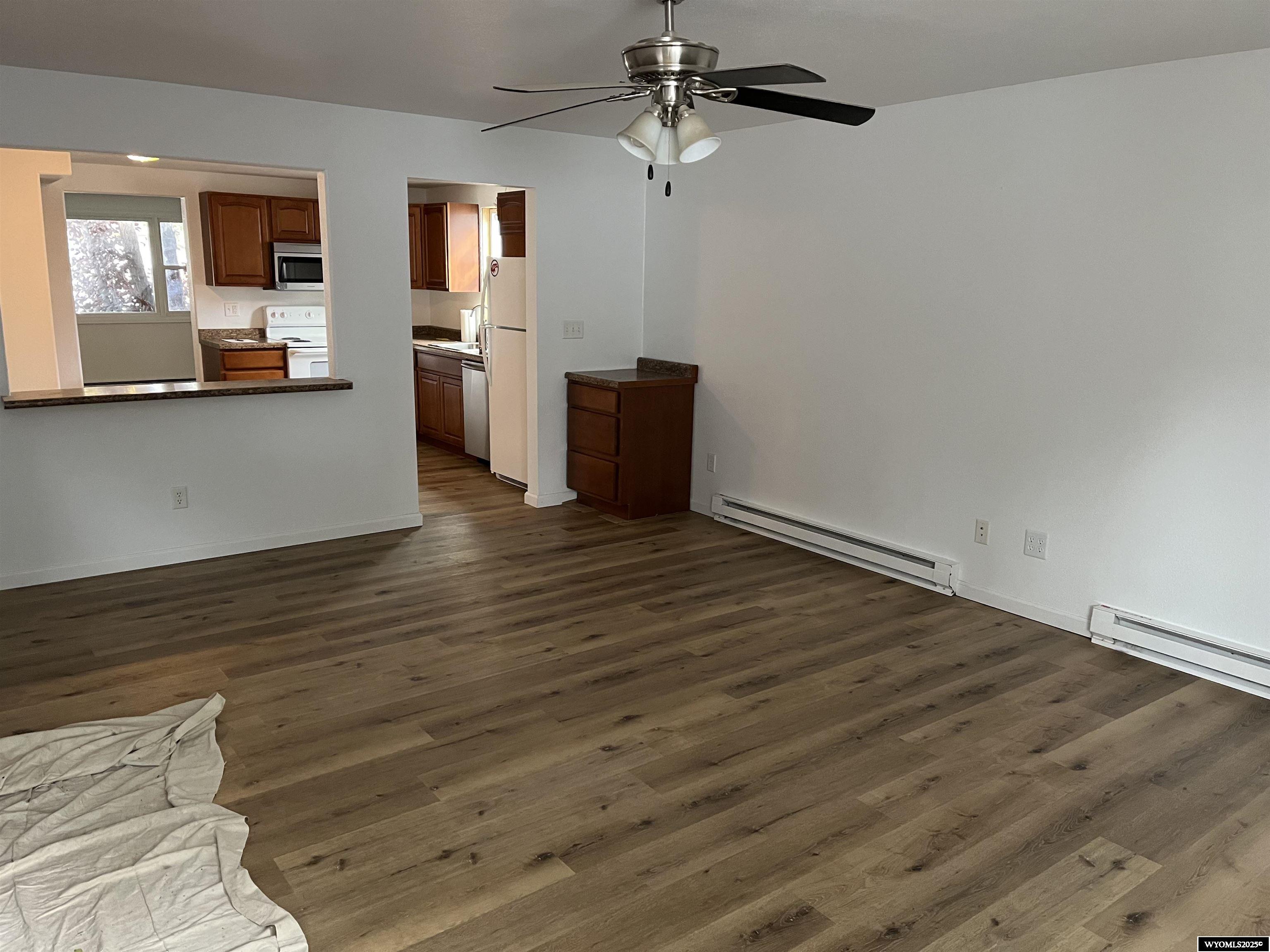 700 South 10th Street Douglas, WY 82633 - Photo 9 of 18