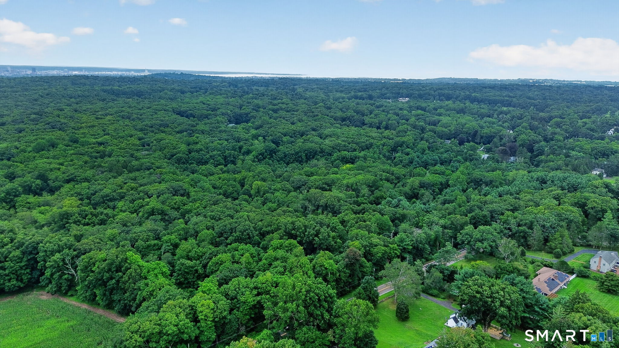 888 Racebrook Road Orange, CT 06477 - Photo 31 of 32 Gallery Image 31