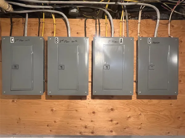 $259,900 | 220 Lester Avenue, Johnson City, NY 13790