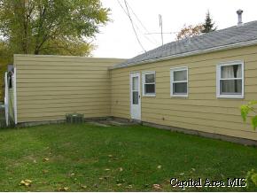 17 Ridge Court Springfield, IL 62703 - Photo 2 of 5