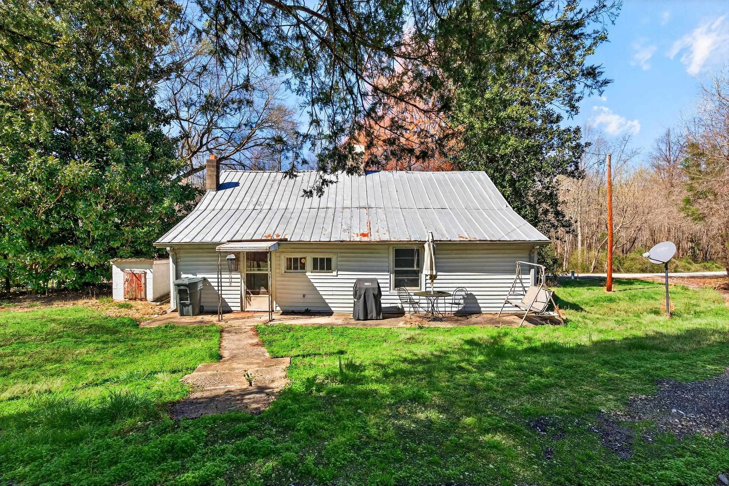 1511 Gowensville Church Road Landrum, SC 29356 - Photo 25 of 35
