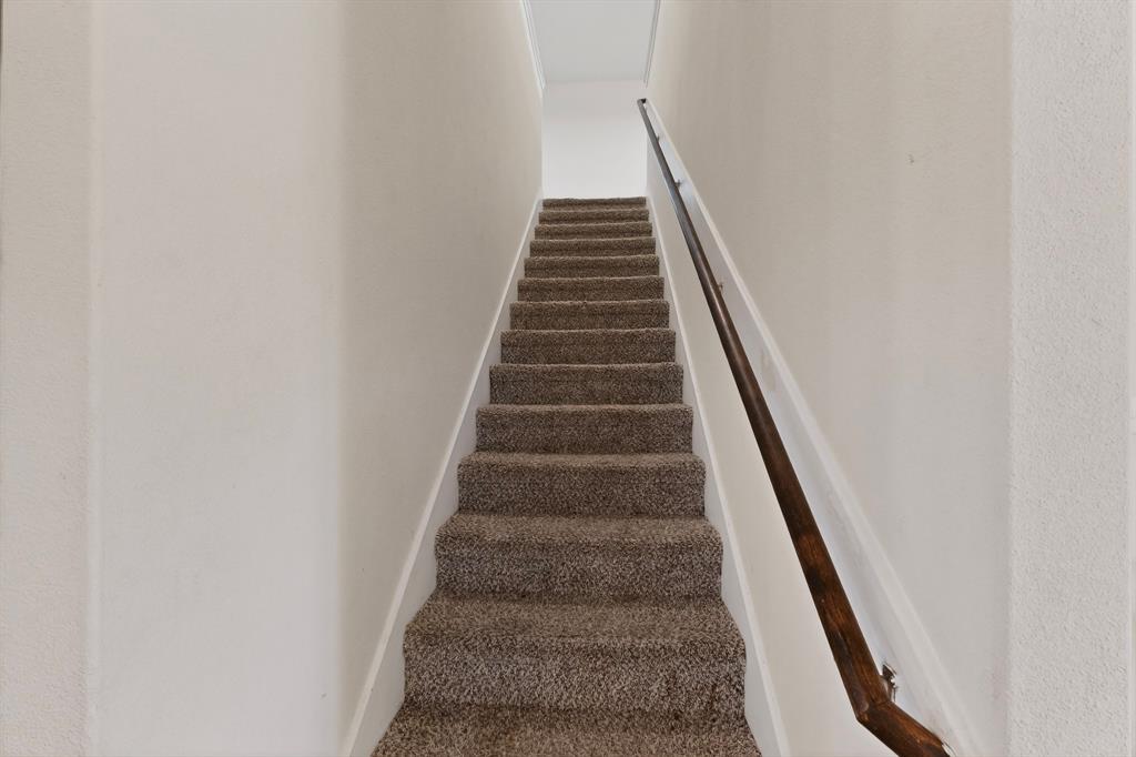 148 Point Rider Road Newark, TX 76071 - Photo 15 of 40 View of stairway