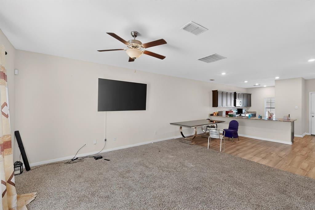 148 Point Rider Road Newark, TX 76071 - Photo 9 of 40