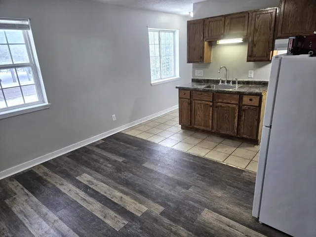 $825 | 1205 South Sibley Avenue, Unit 104, Litchfield, MN 55355