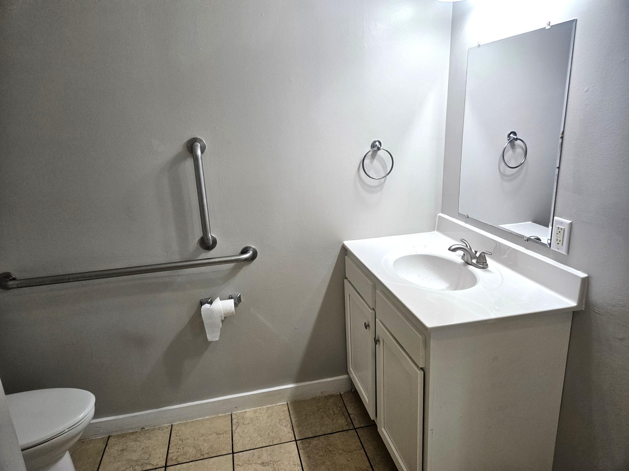 1205 South Sibley Avenue, Unit 104 Litchfield, MN 55355 - Photo 8 of 9