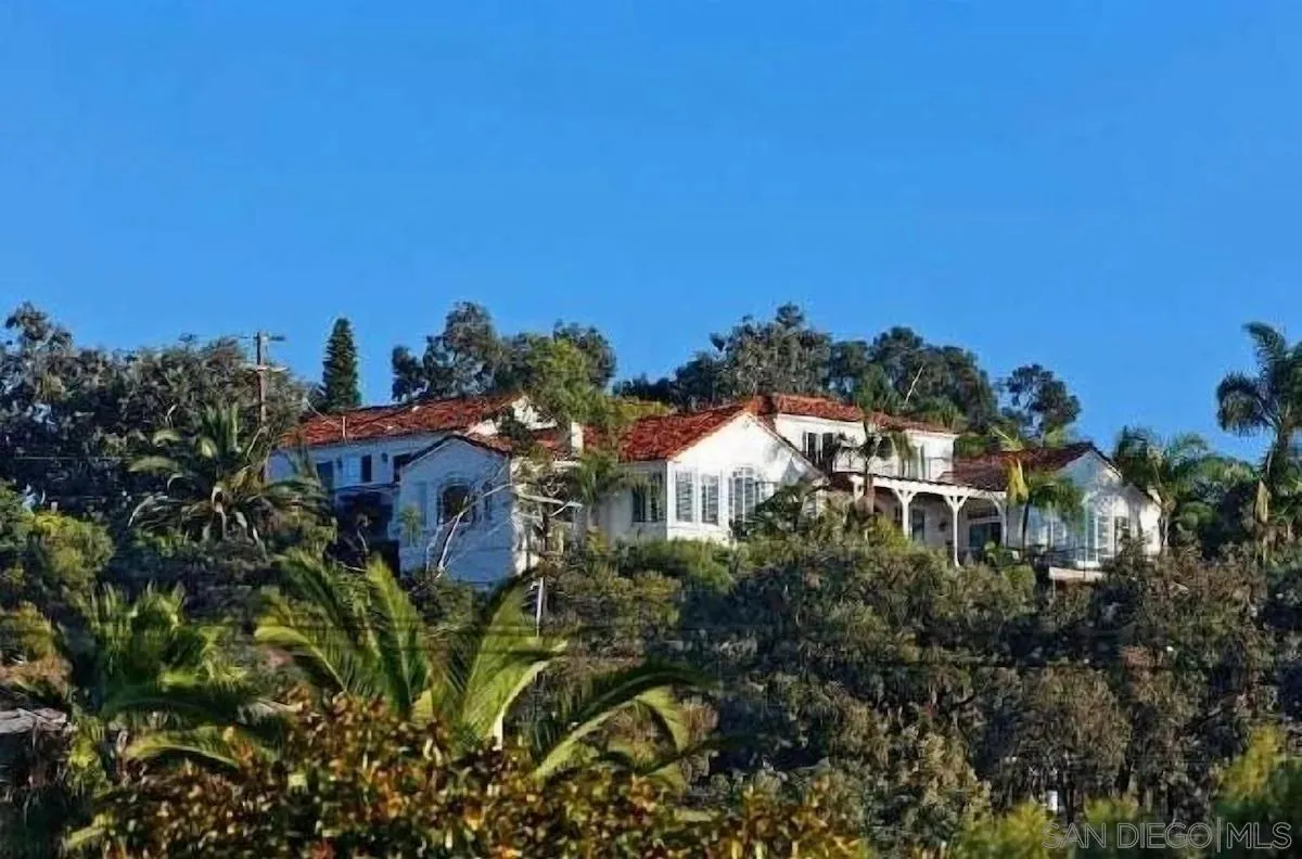 7390 Mar La La Jolla, CA 92037 - Photo 7 of 36