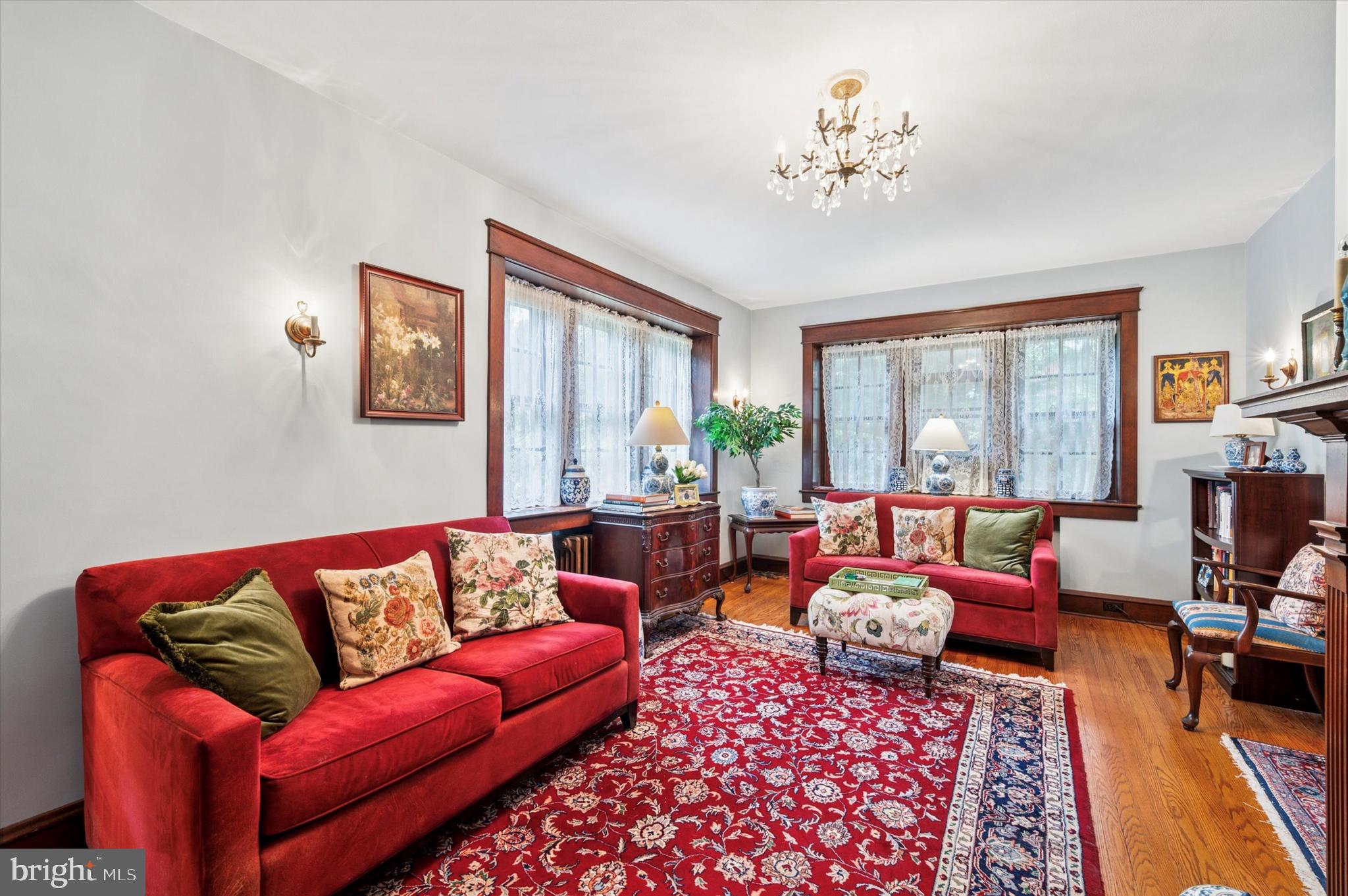 63 South Hillcrest Road Springfield, PA 19064 - Photo 7 of 32 a living room with furniture and a large window