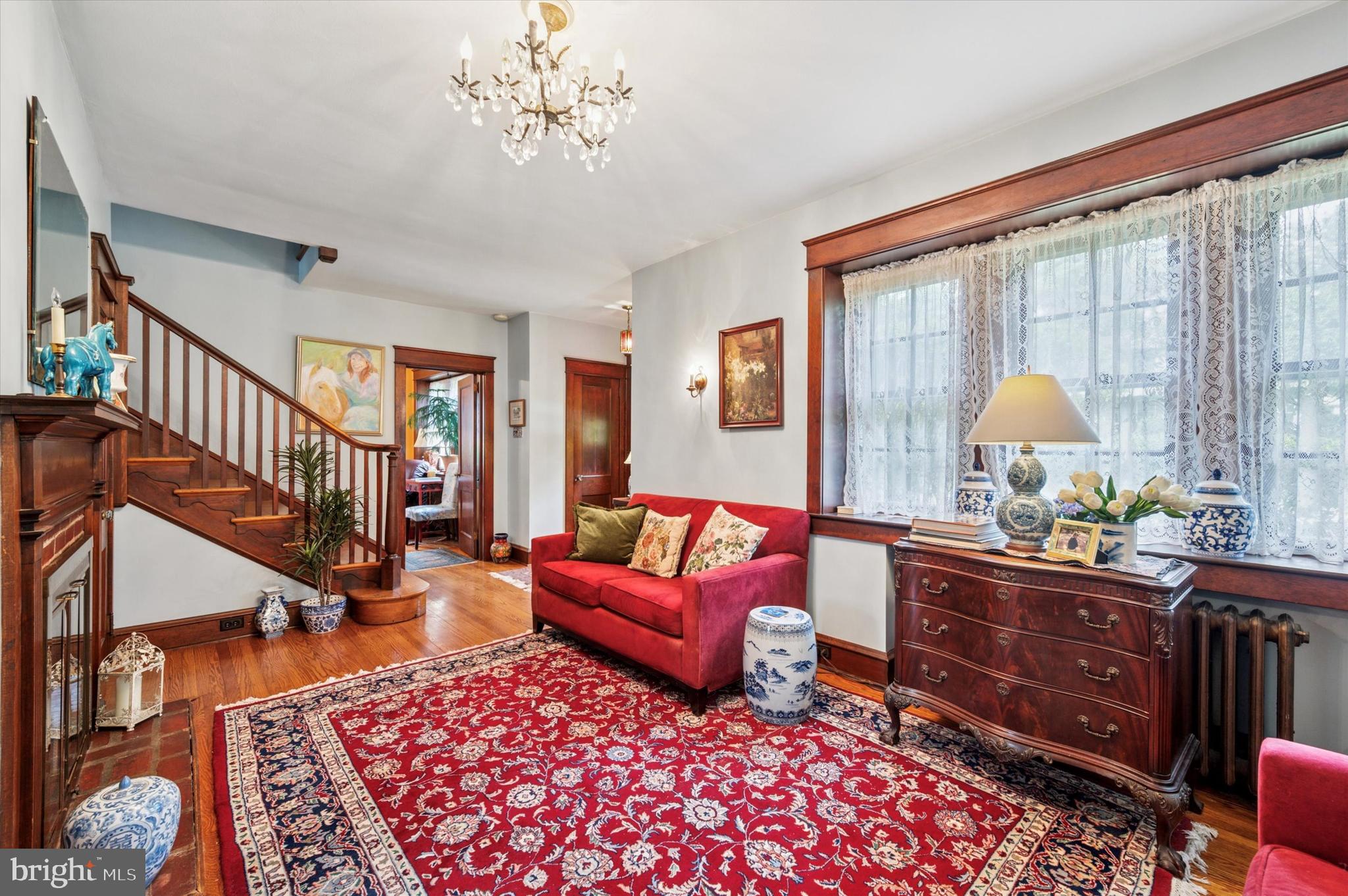 63 South Hillcrest Road Springfield, PA 19064 - Photo 8 of 32 a living room with furniture and a window
