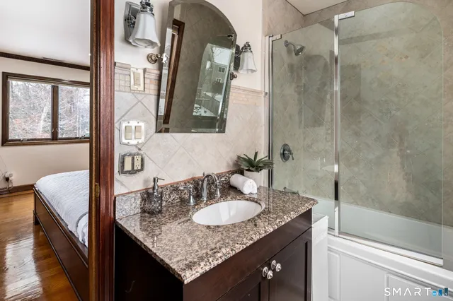 $2,750,000 | 25 Old Road, Westport, CT 06880