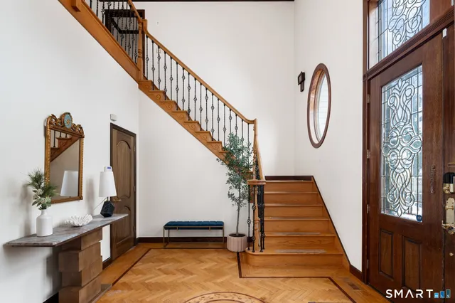 $2,750,000 | 25 Old Road, Westport, CT 06880