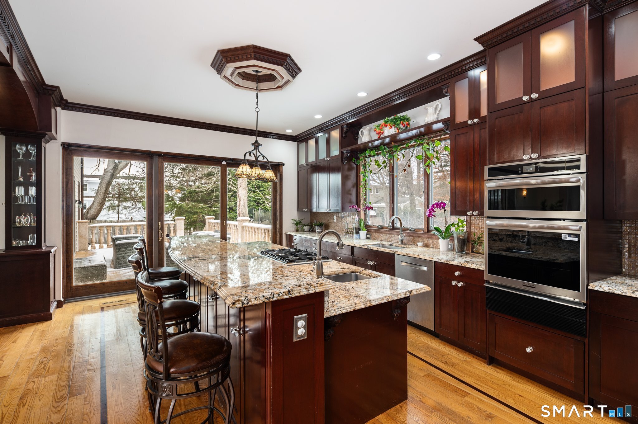 25 Old Road Westport, CT 06880 - Photo 9 of 29