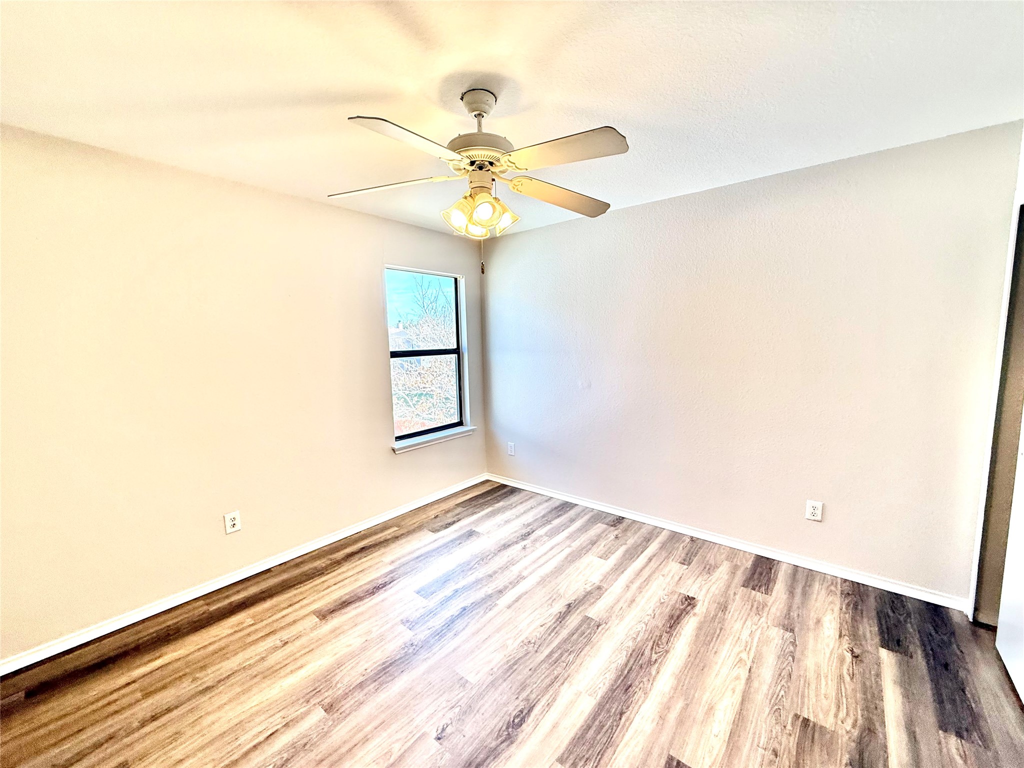 6721 Walkup Lane Austin, TX 78747 - Photo 14 of 20