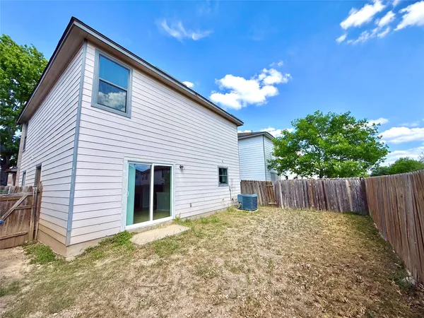 $2,195 | 6721 Walkup Lane, Austin, TX 78747
