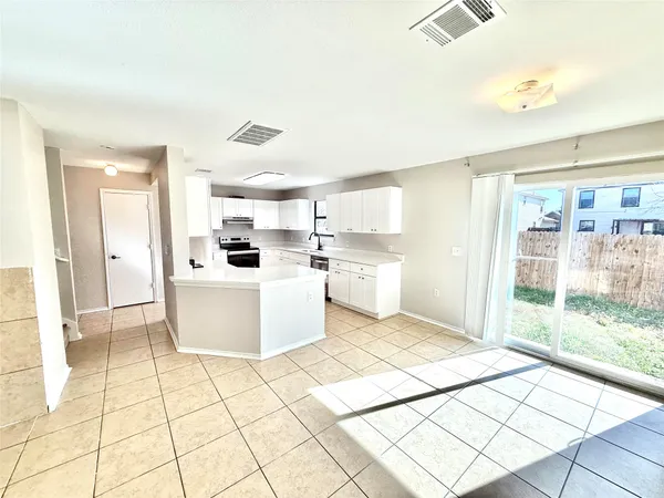 $2,195 | 6721 Walkup Lane, Austin, TX 78747