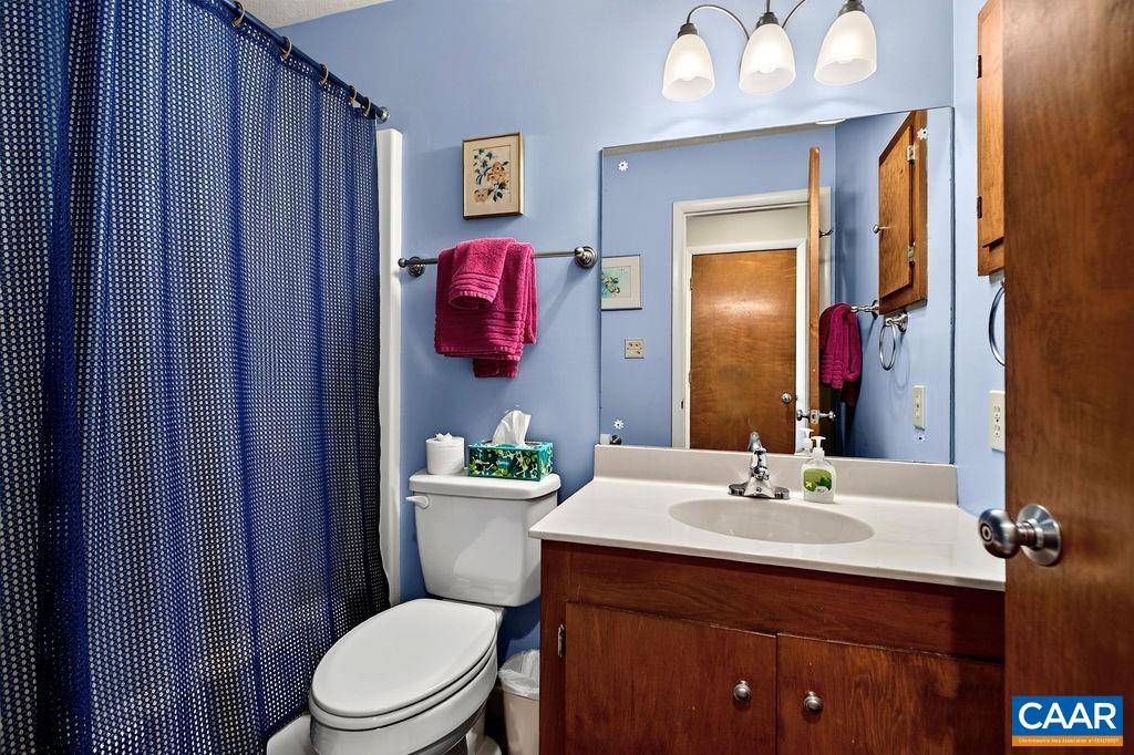 2227 Tanners Ridge Roseland, VA 22967 - Photo 17 of 21 Gallery Image 17