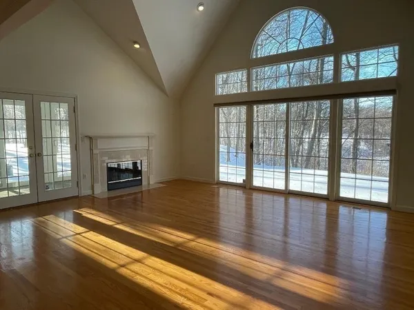$625,000 | 2 Windpath East, Unit 2, West Springfield, MA 01089