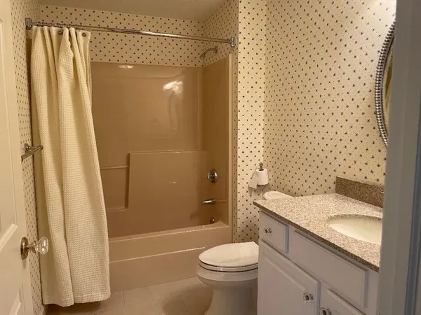 $599,000 | 2 Windpath East, Unit 2, West Springfield, MA 01089