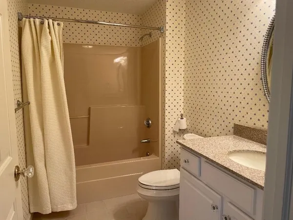$599,000 | 2 Windpath East, Unit 2, West Springfield, MA 01089