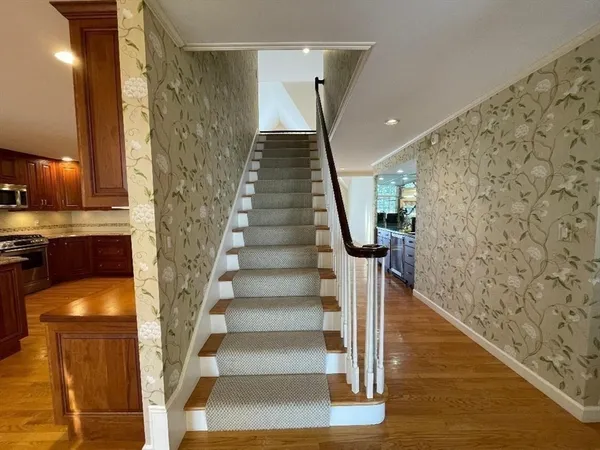 $625,000 | 2 Windpath East, Unit 2, West Springfield, MA 01089