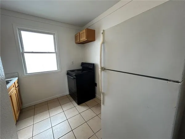 $1,200 | 2825 Amelia Street, Unit 107, New Orleans, LA 70115