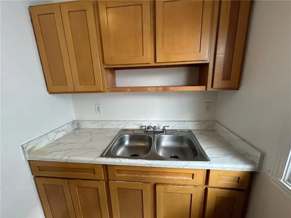 $1,200 | 2825 Amelia Street, Unit 107, New Orleans, LA 70115