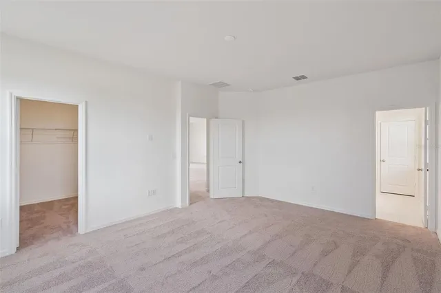 $2,300 | 338 Ridgemark Avenue, Groveland, FL 34736