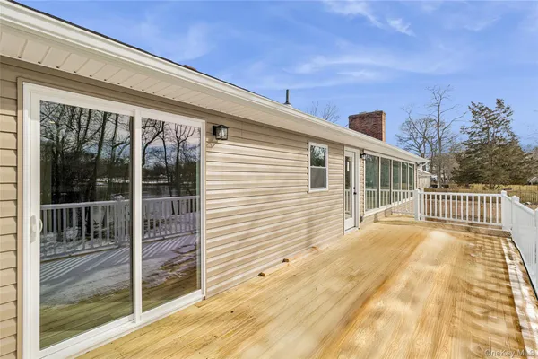 $879,000 | 911 Ostrander Avenue, Riverhead, NY 11901