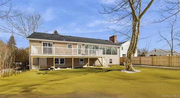 $879,000 | 911 Ostrander Avenue, Riverhead, NY 11901