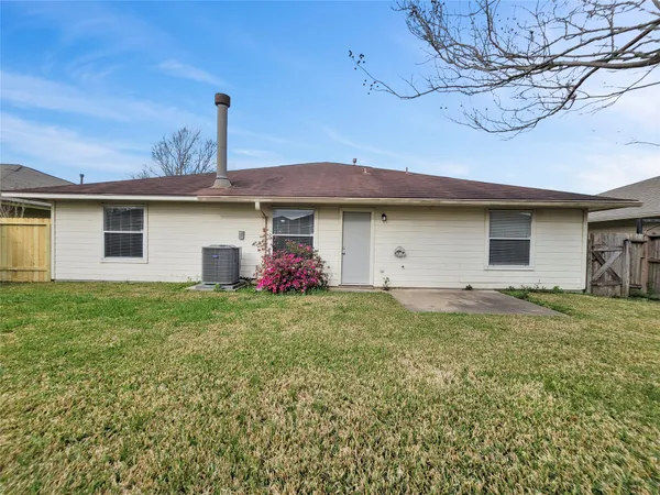 $2,195 | 10827 Bradford Way Drive, Houston, TX 77075