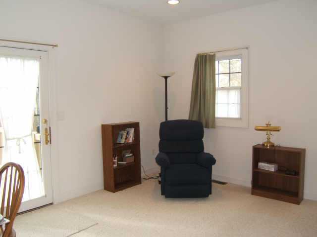 187 South Cassingham Road Columbus, OH 43209 - Photo 6 of 10