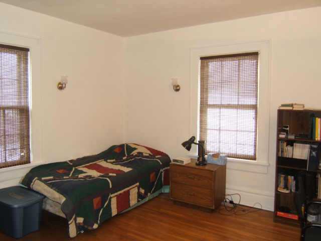 187 South Cassingham Road Columbus, OH 43209 - Photo 9 of 10