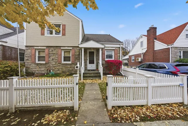 $919,000 | 11 Woodbine Street, Yonkers, NY 10704