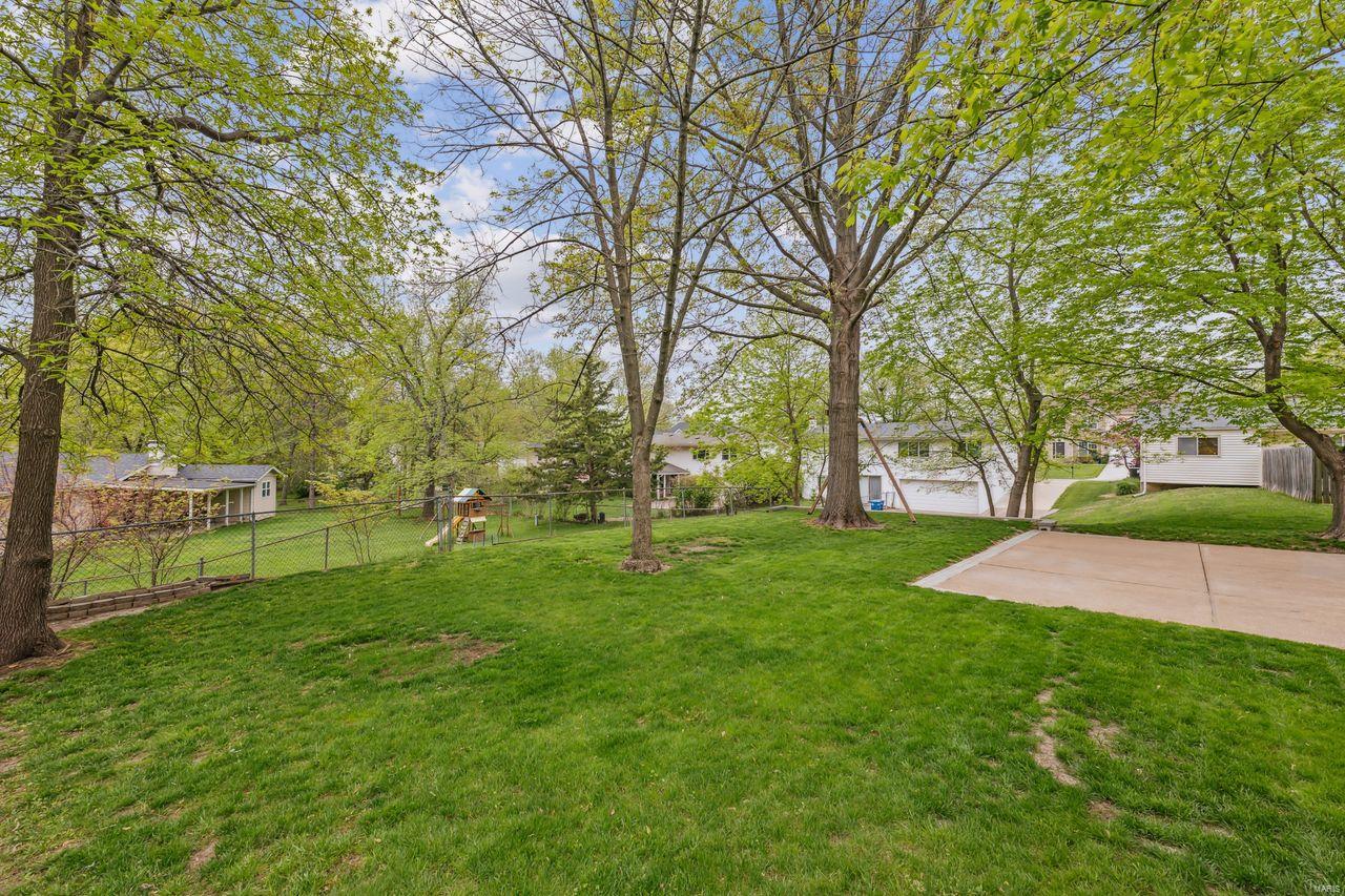 722 Reinke Road Ballwin, MO 63021 - Photo 16 of 20 Gallery Image 16