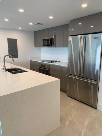 $2,850 | 13800 Highland Drive, Unit 403, North Miami Beach, FL 33181