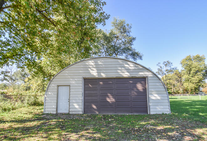 292 North Angola Road Coldwater, MI 49036 - Photo 4 of 31 DSC_0276