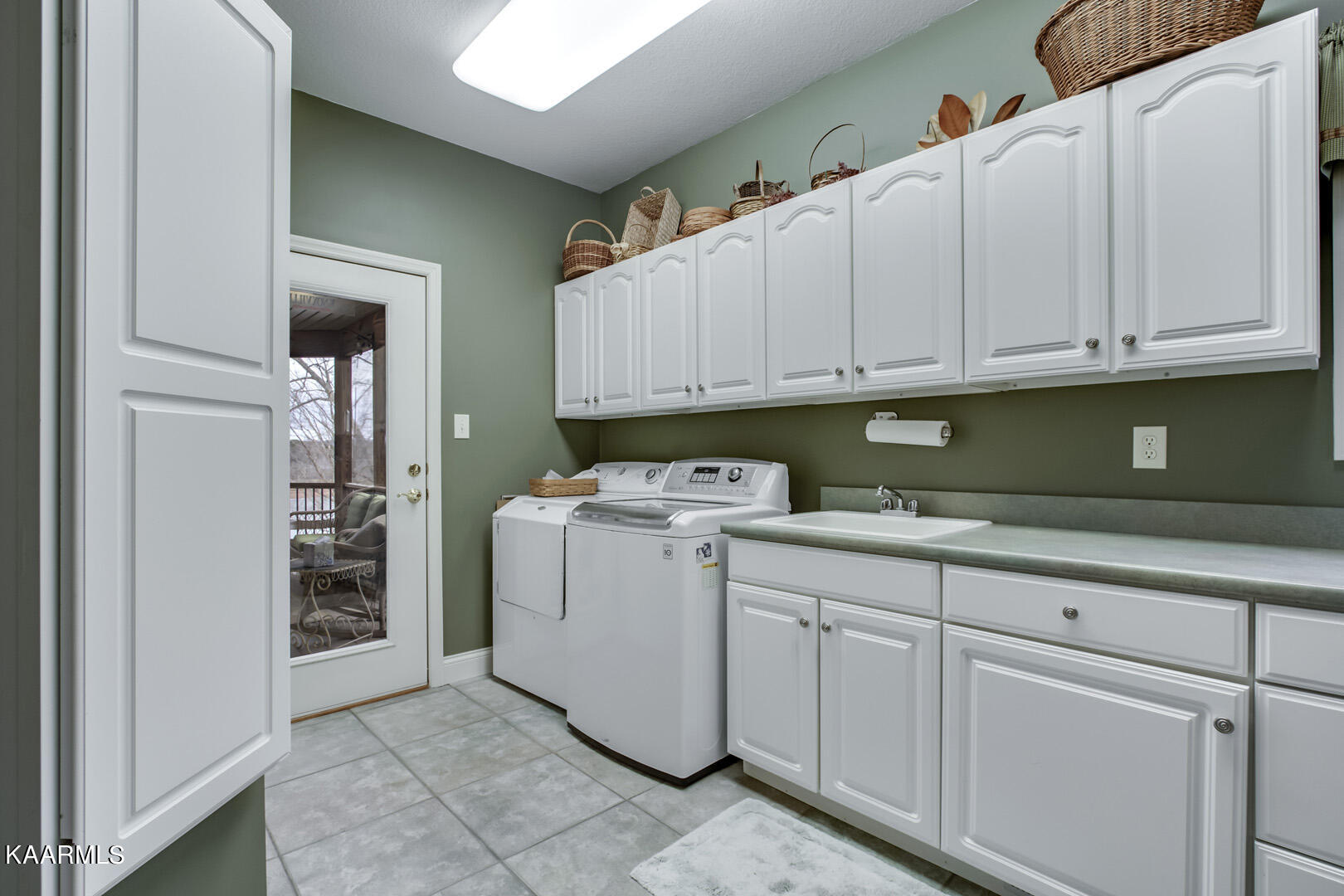 188 Dudala Way Loudon, TN 37774 - Photo 25 of 50 25_188 Dudala Way_Laundry01