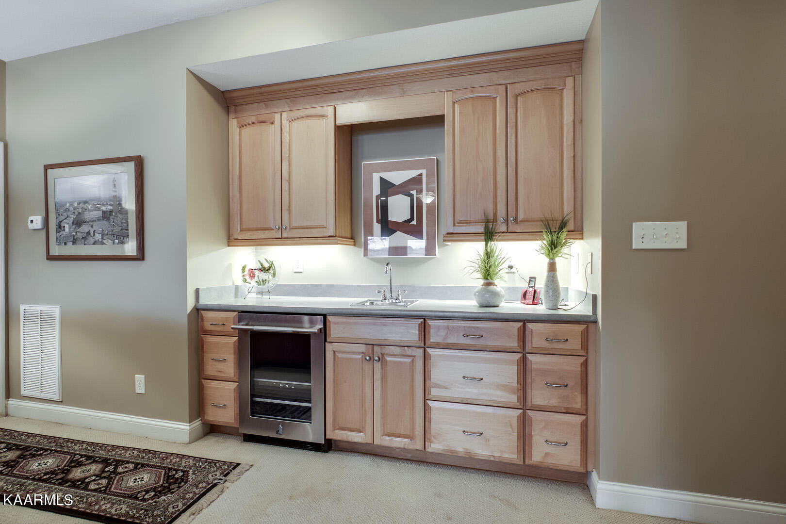 188 Dudala Way Loudon, TN 37774 - Photo 39 of 50 39_188 Dudala Way_WetBar
