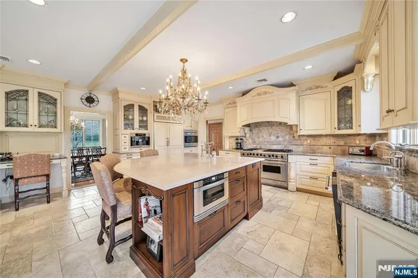 $3,095,000 | 837 Apple Ridge Road, Franklin Lakes, NJ 07417