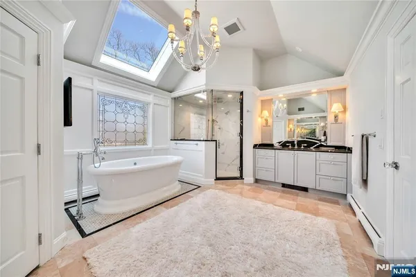 $3,095,000 | 837 Apple Ridge Road, Franklin Lakes, NJ 07417