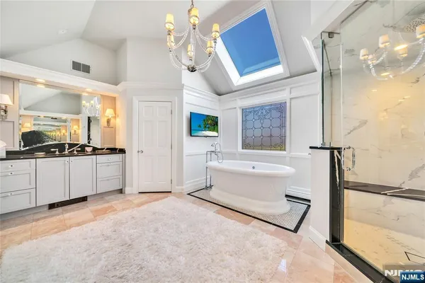 $3,095,000 | 837 Apple Ridge Road, Franklin Lakes, NJ 07417