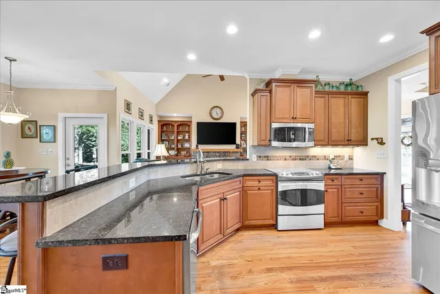 $575,000 | 232 Arsenal Drive, Ninety Six, SC 29666