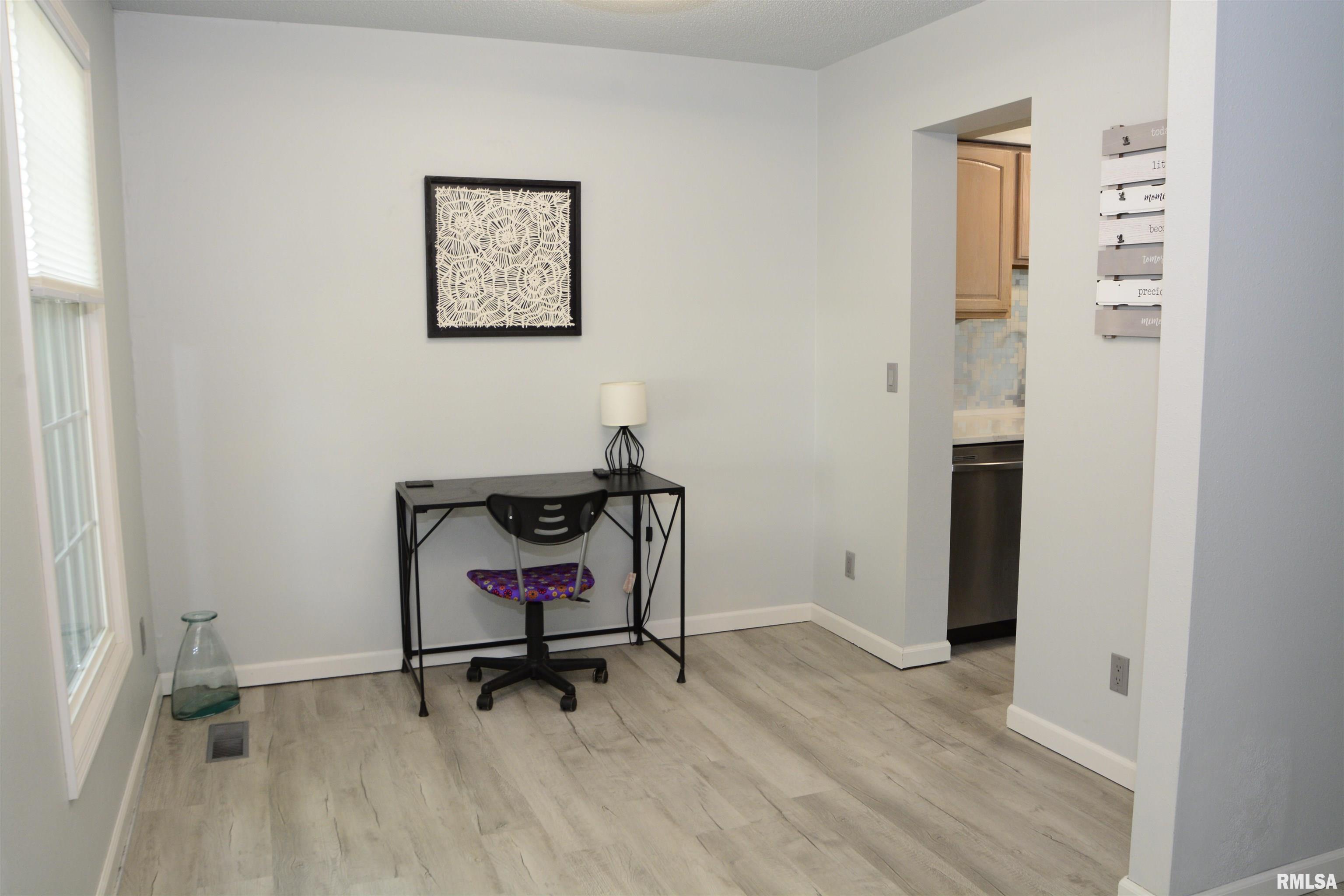 50 North Yorktown Road Macomb, IL 61455 - Photo 14 of 24
