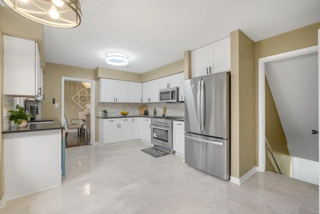 $657,777 | 2020 Menomonee River Parkway, Wauwatosa, WI 53226