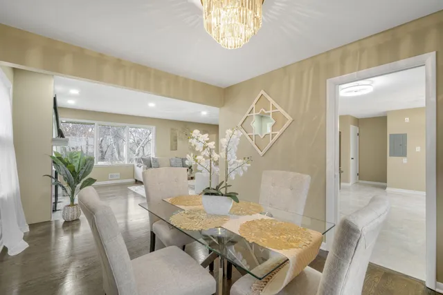 $657,777 | 2020 Menomonee River Parkway, Wauwatosa, WI 53226