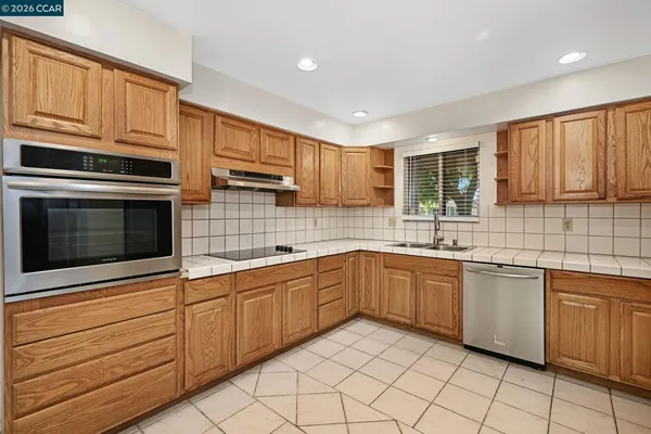 $649,888 | 1402 Canterbury Drive, Fairfield, CA 94533