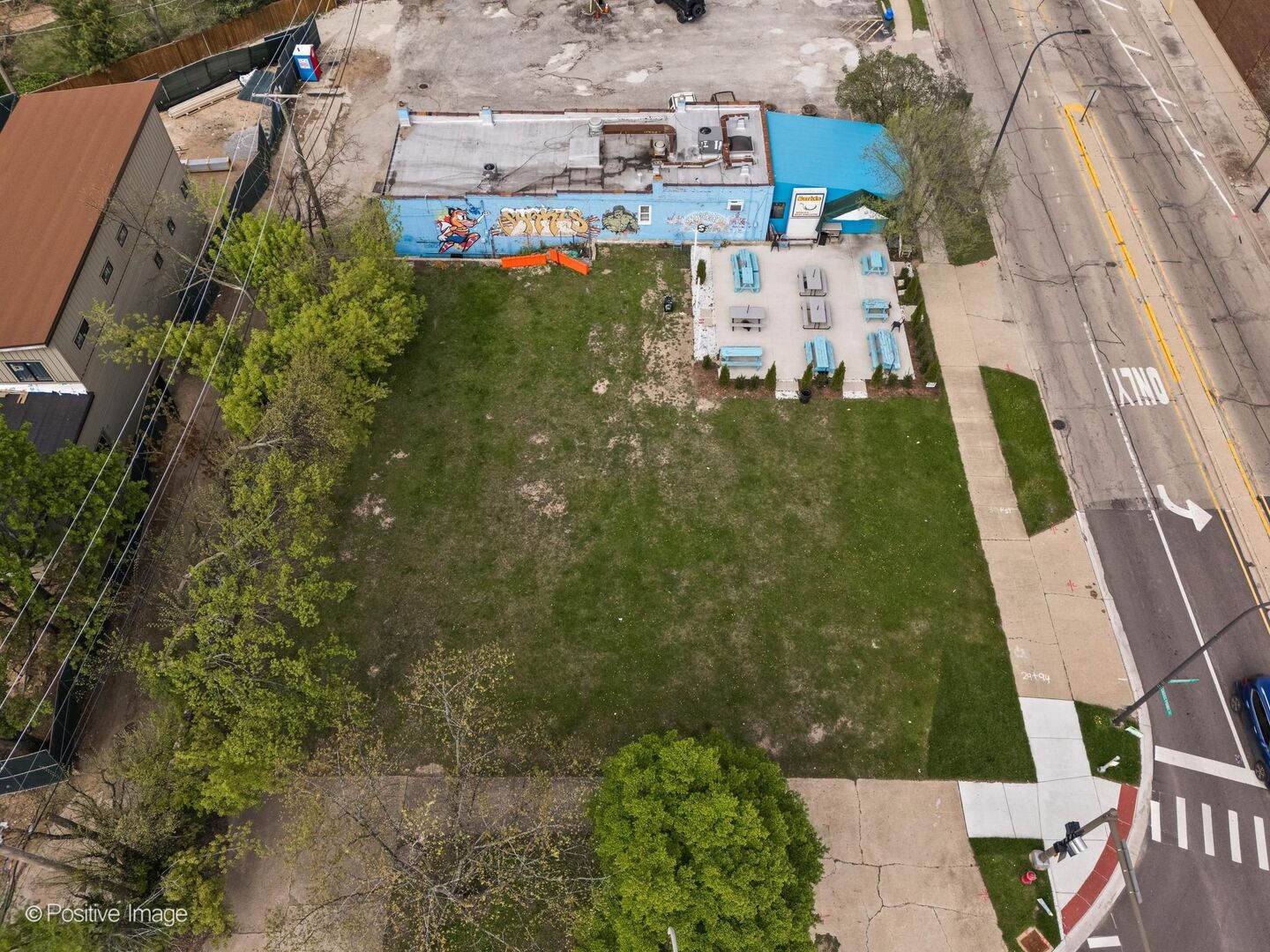 2632 Gross Point Road Evanston, IL 60201 - Photo 12 of 17 an aerial view of residential houses with outdoor space